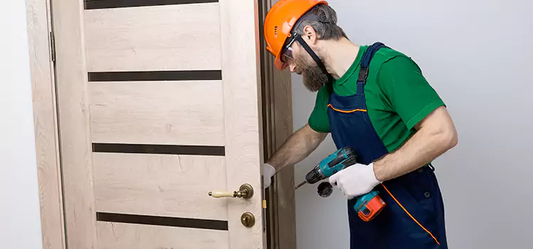 Replace Internal Door Handle with Lock Minot
